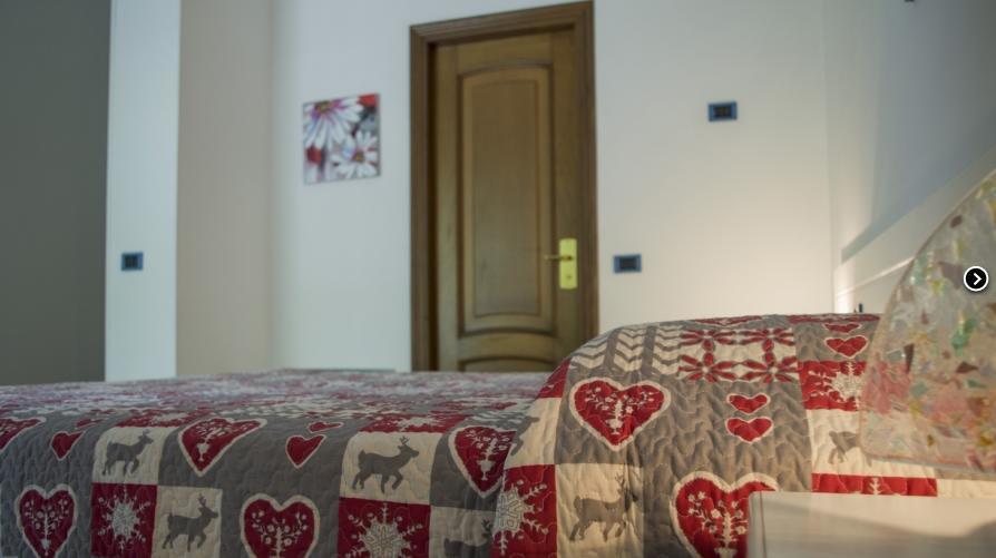 Nuovo Hotel Tripoli Settimo Vittone Habitación foto